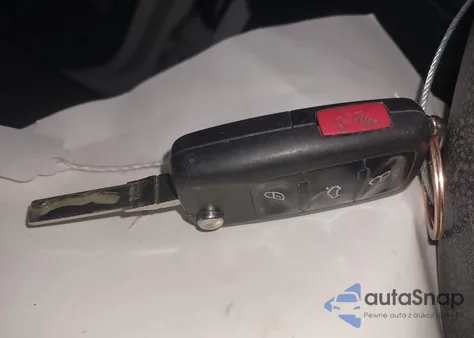 2013 Volkswagen Passat S z USA, uszkodzony, nr VIN 1VWAP7A34DC021386